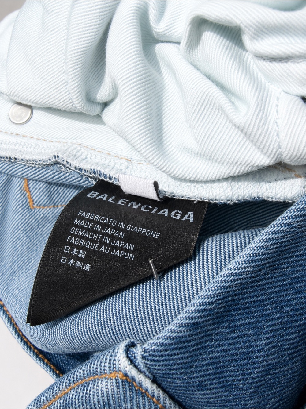 Balenciaga Women’s Mid-Rise Classic Skinny Jeans - Picture 5 of 7